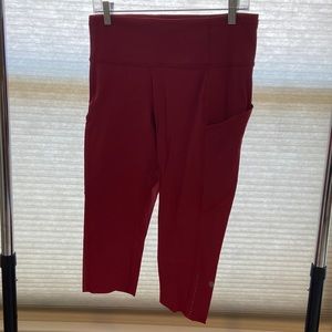 Lululemon running knee length capris